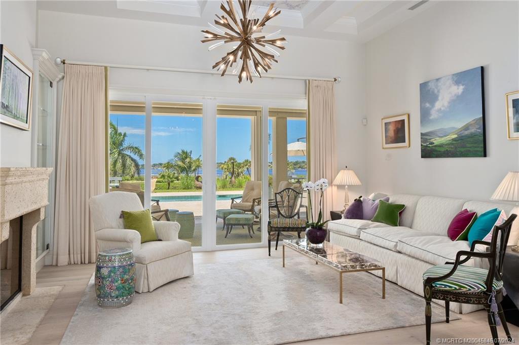 Stuart, Florida 34997, United States, 3 Bedrooms Bedrooms, ,5 BathroomsBathrooms,Residential,Pending,51861