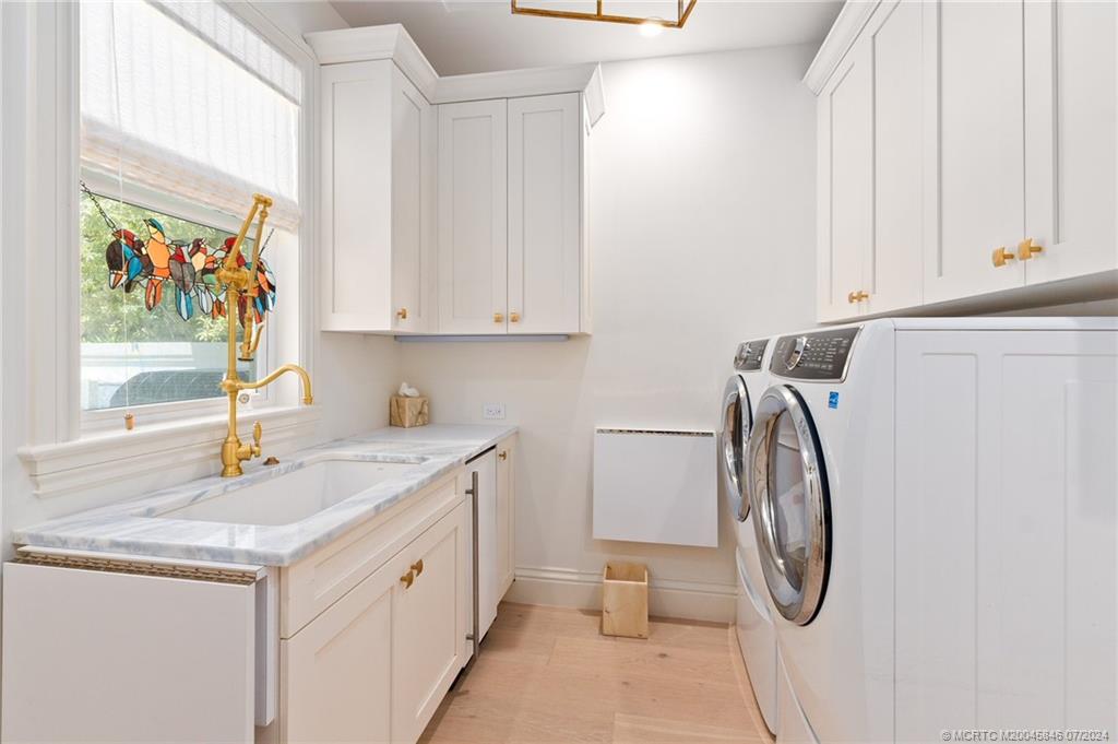 Stuart, Florida 34997, United States, 3 Bedrooms Bedrooms, ,5 BathroomsBathrooms,Residential,Pending,51861