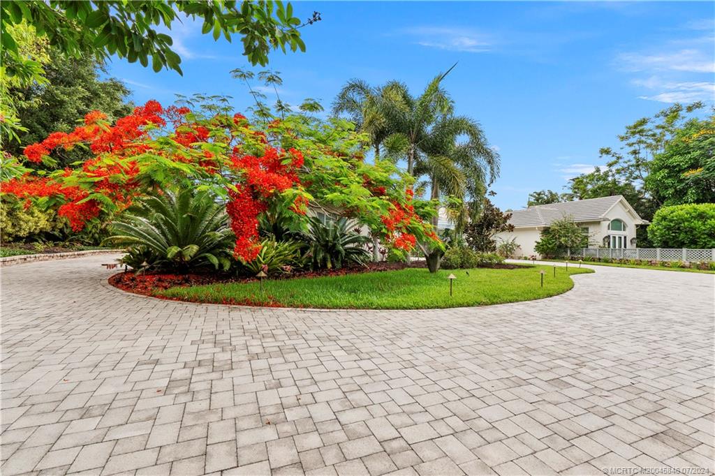 Stuart, Florida 34997, United States, 3 Bedrooms Bedrooms, ,5 BathroomsBathrooms,Residential,Pending,51861