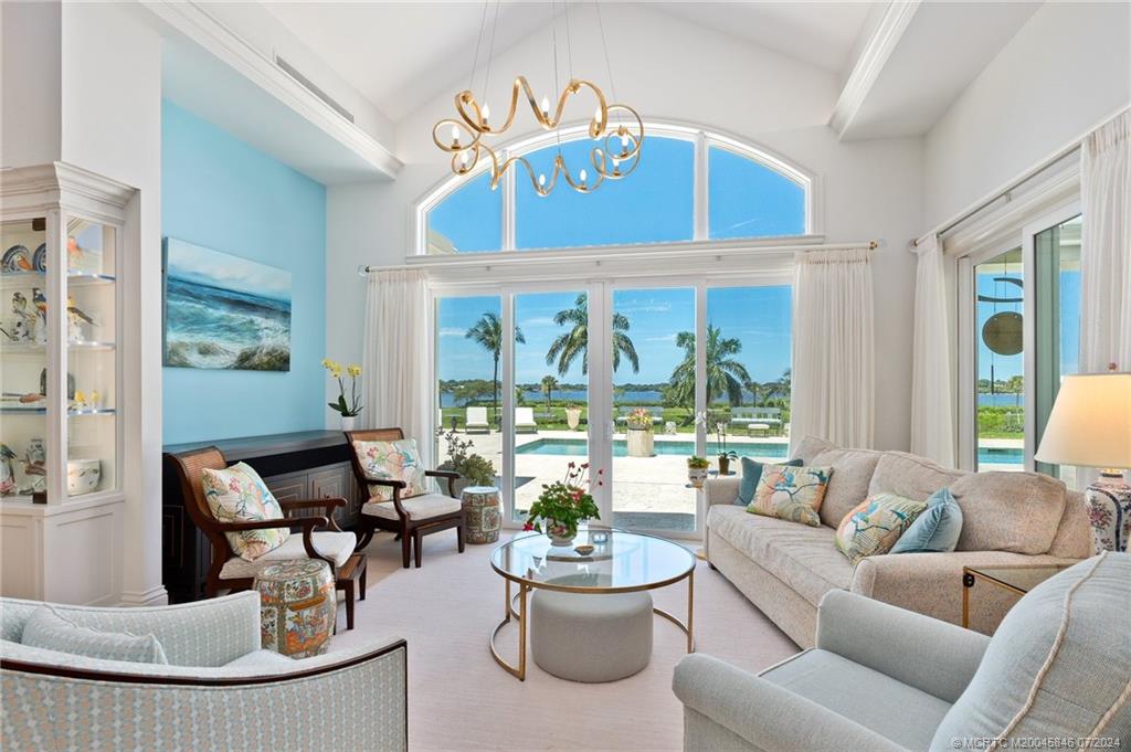 Stuart, Florida 34997, United States, 3 Bedrooms Bedrooms, ,5 BathroomsBathrooms,Residential,Pending,51861