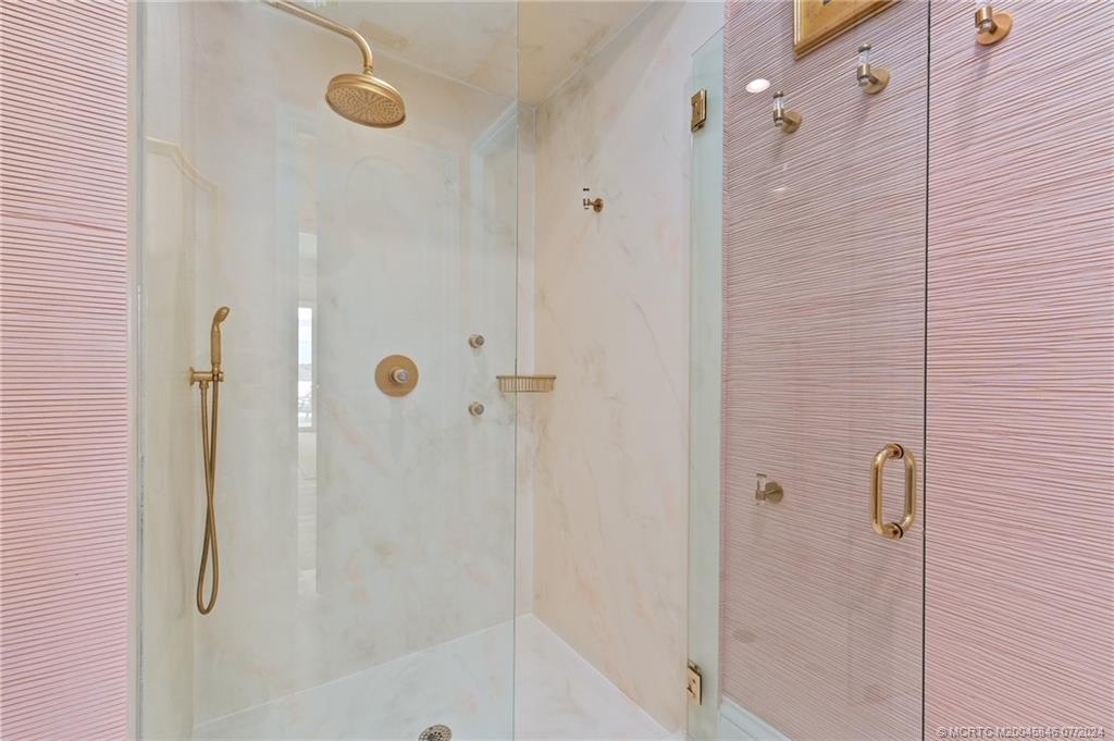 Stuart, Florida 34997, United States, 3 Bedrooms Bedrooms, ,5 BathroomsBathrooms,Residential,Pending,51861