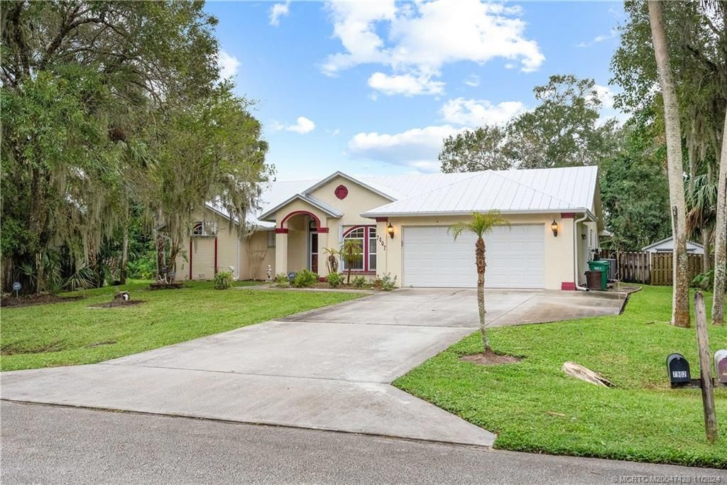 Photo of 7807 Paso Robles Boulevard, Fort Pierce, FL 34951 (MLS # M20047428)