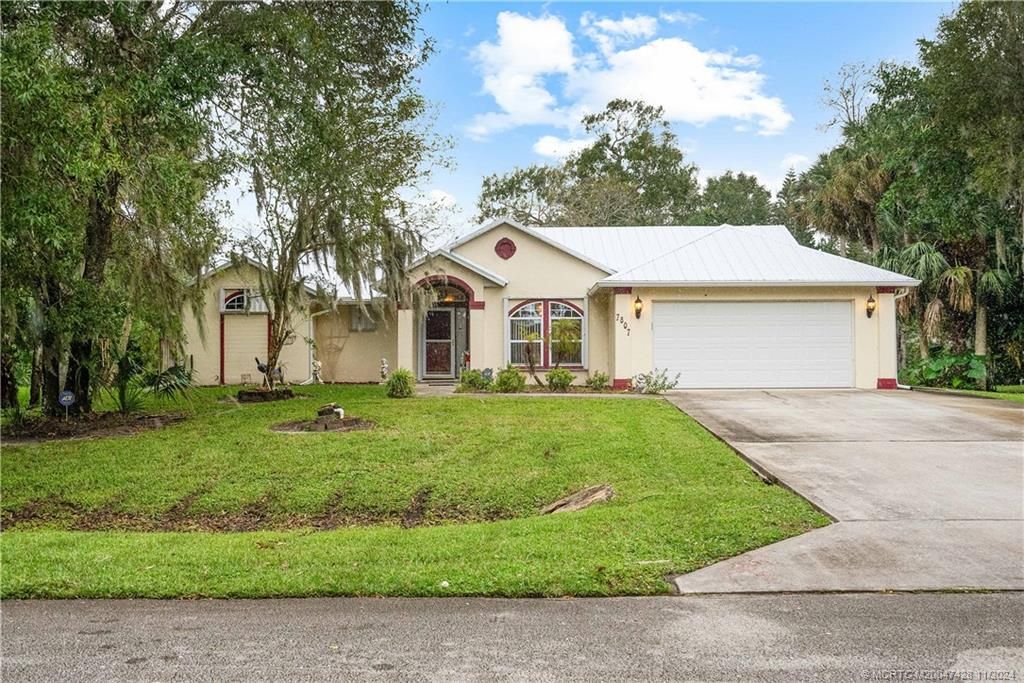 Photo of 7807 Paso Robles Boulevard, Fort Pierce, FL 34951 (MLS # M20047428)