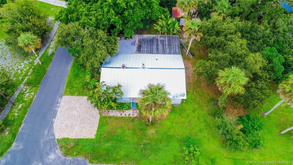 817 SW Saint Lucie Crescent