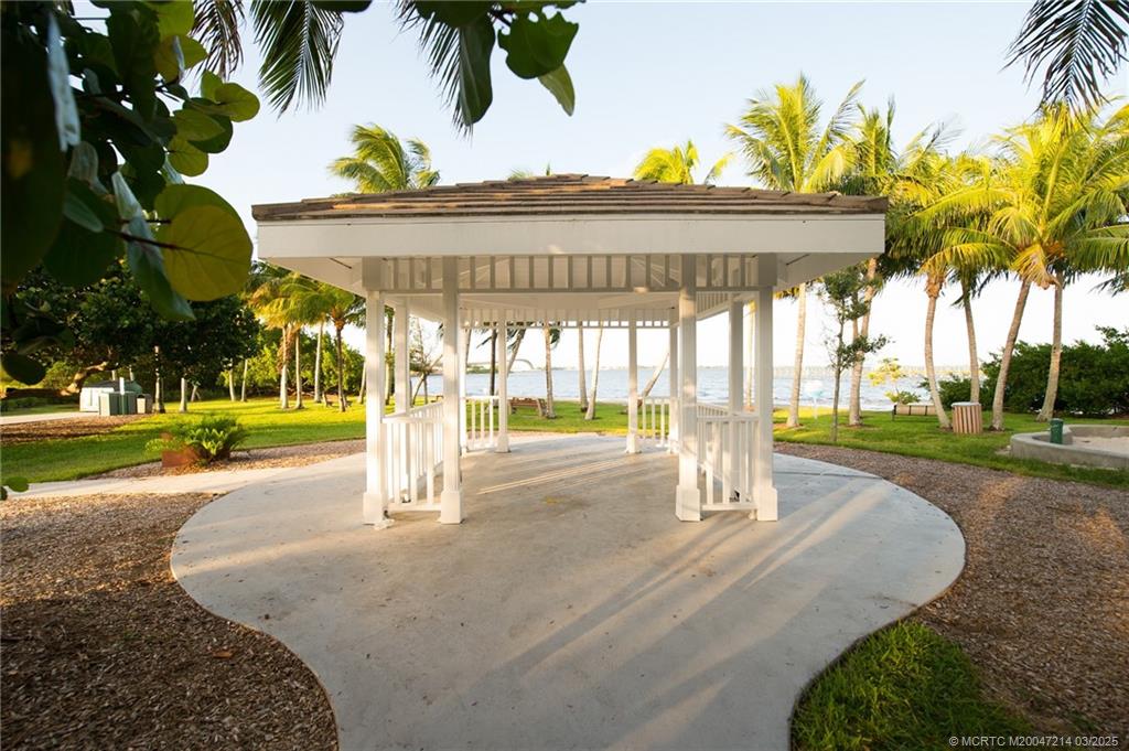 Stuart, Florida 34996, United States, 4 Bedrooms Bedrooms, ,3 BathroomsBathrooms,Residential,Active,36762