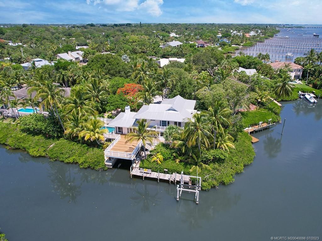 Photo of 6 Mindoro Street, Sewalls Point, FL 34996 (MLS # M20040098)
