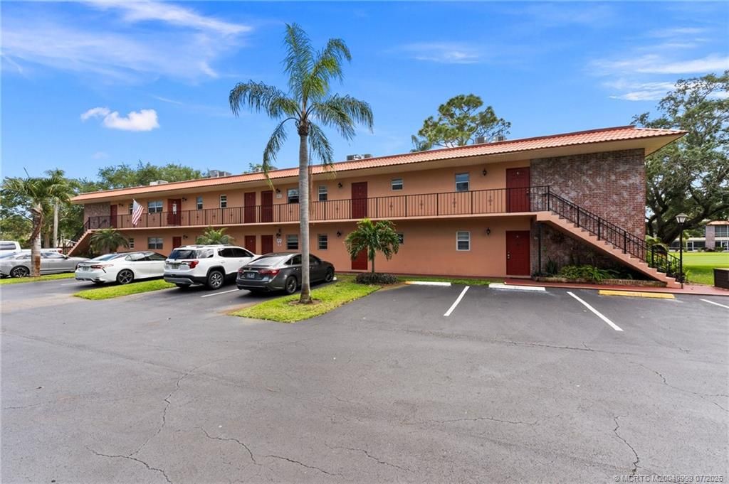 Photo of 1915 SW Palm City Road #8H, Stuart, FL 34994 (MLS # M20049999)