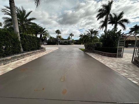 374 NW Foursome Lane Port St Lucie FL 34986