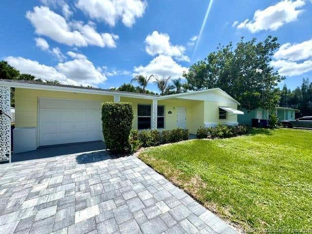 Photo of 1909 NW Sunset Boulevard, Jensen Beach, FL 34957 (MLS # M20056014)