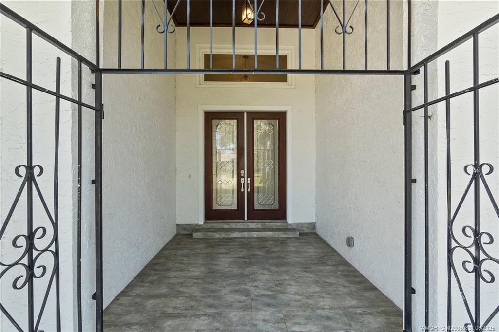 Stuart, Florida 34997, United States, 3 Bedrooms Bedrooms, ,3 BathroomsBathrooms,Residential,Active,140829