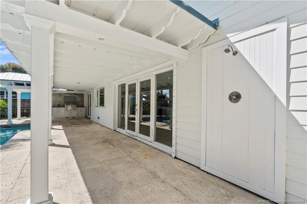 Stuart, Florida 34997, United States, 3 Bedrooms Bedrooms, ,3 BathroomsBathrooms,Residential,Active,140829