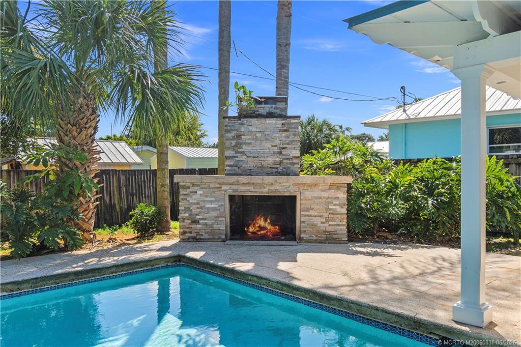 Stuart, Florida 34997, United States, 3 Bedrooms Bedrooms, ,3 BathroomsBathrooms,Residential,Active,140829