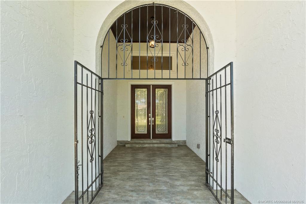 Stuart, Florida 34997, United States, 3 Bedrooms Bedrooms, ,3 BathroomsBathrooms,Residential,Active,140829