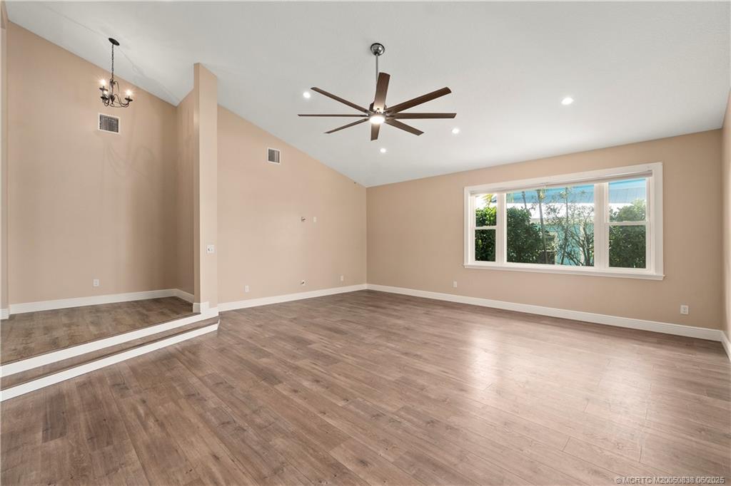 Stuart, Florida 34997, United States, 3 Bedrooms Bedrooms, ,3 BathroomsBathrooms,Residential,Active,140829