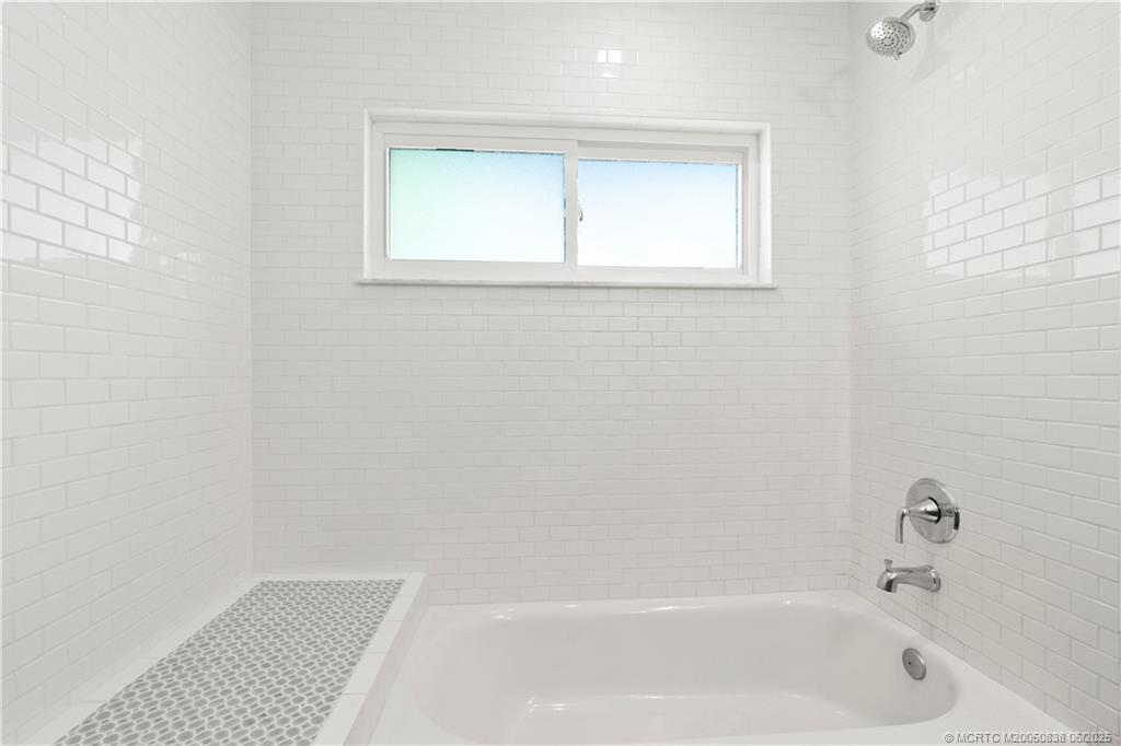 Stuart, Florida 34997, United States, 3 Bedrooms Bedrooms, ,3 BathroomsBathrooms,Residential,Active,140829