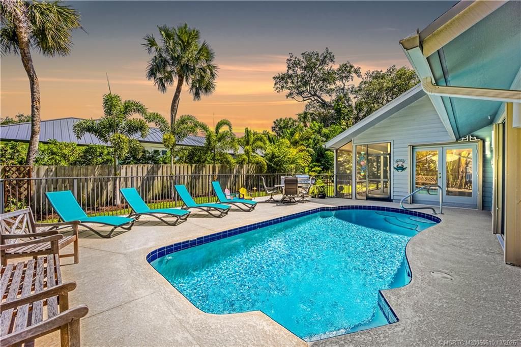 Photo of 8 Kingston Court, Stuart, FL 34996 (MLS # M20050610)