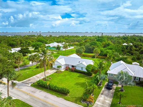 Photo of 4811 NE Savannah Road, Jensen Beach, FL 34957 (MLS # M20052589)