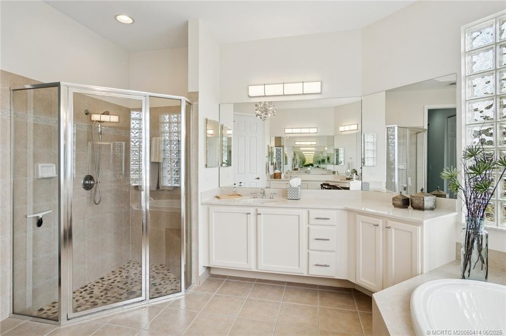 Stuart, Florida 34997, United States, 4 Bedrooms Bedrooms, ,3 BathroomsBathrooms,Residential,Active,121311