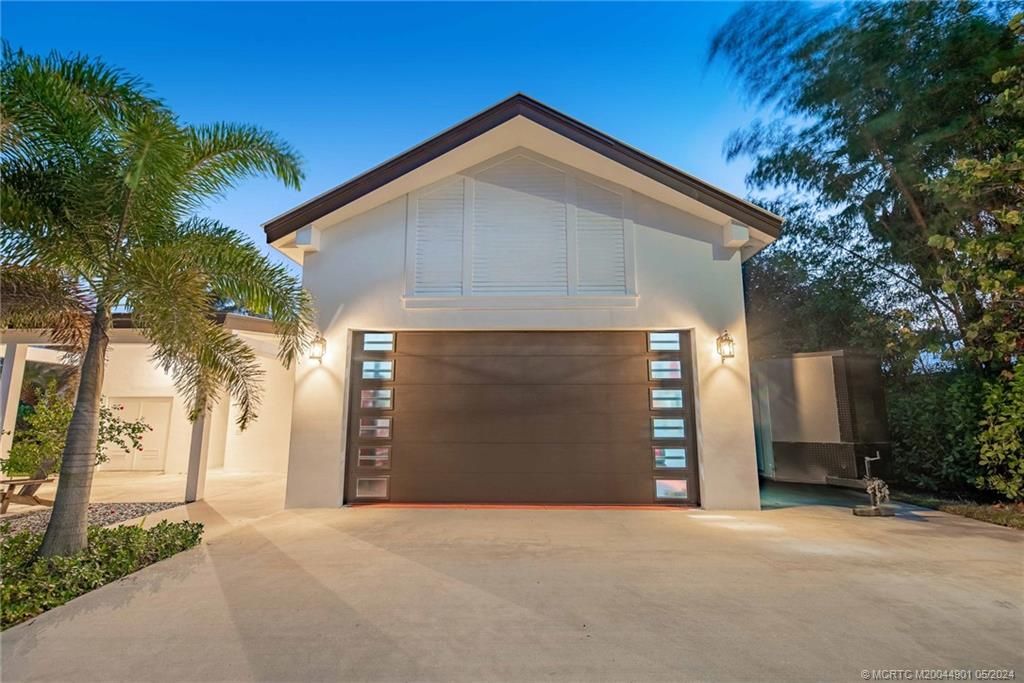 Photo of 1686 NW Harbor Place, Stuart, FL 34994 (MLS # M20044901)