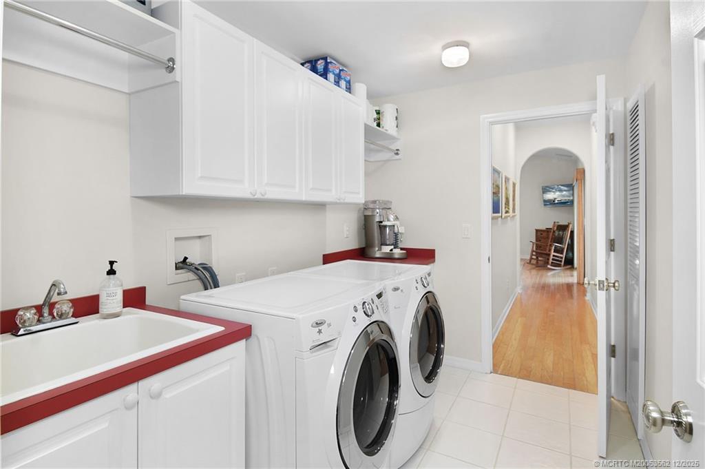 Stuart, Florida, 34996, United States, 3 Bedrooms Bedrooms, ,4 BathroomsBathrooms,Residential,Active,2006547