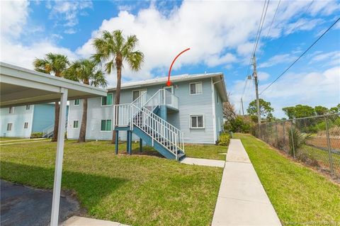 Condo For Sale - 187 SE Village Drive<br/> Saint Lucie County, Port St. Lucie, FL 34952