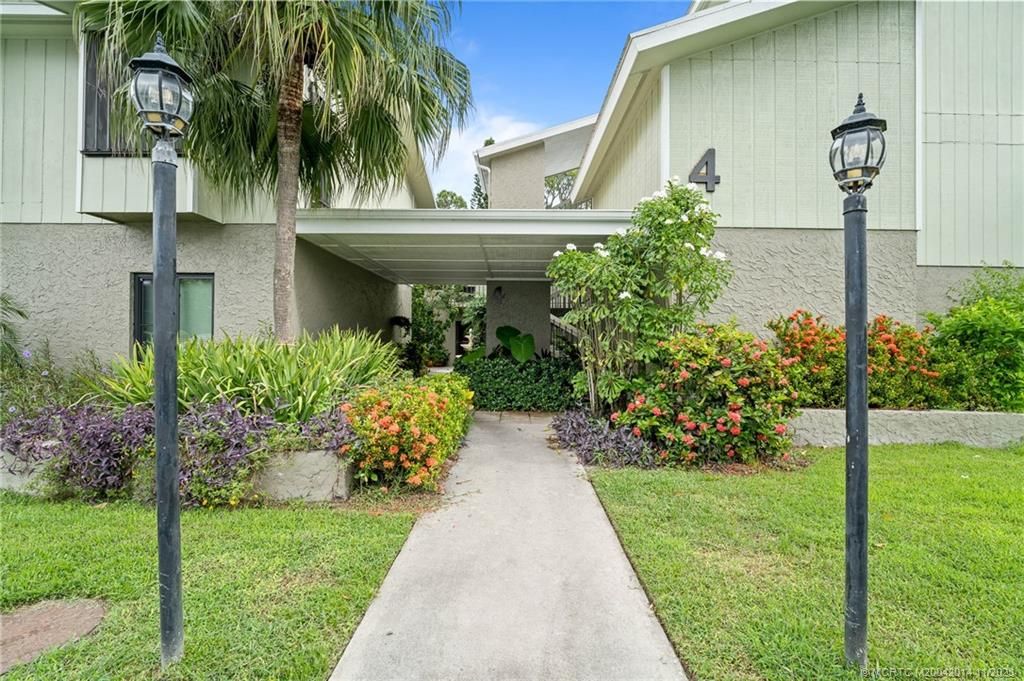 Photo of 800 NW Fork Road #4-9, Stuart, FL 34994 (MLS # M20042014)