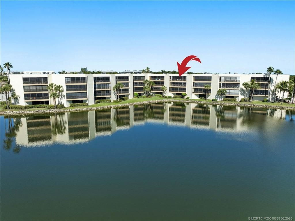 Photo of 221 NE Plantation Road #407, Stuart, FL 34996 (MLS # M20049835)
