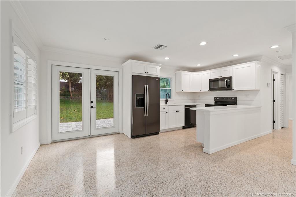 Stuart, Florida 34997, United States, 2 Bedrooms Bedrooms, ,1 BathroomBathrooms,Residential,Active,145624