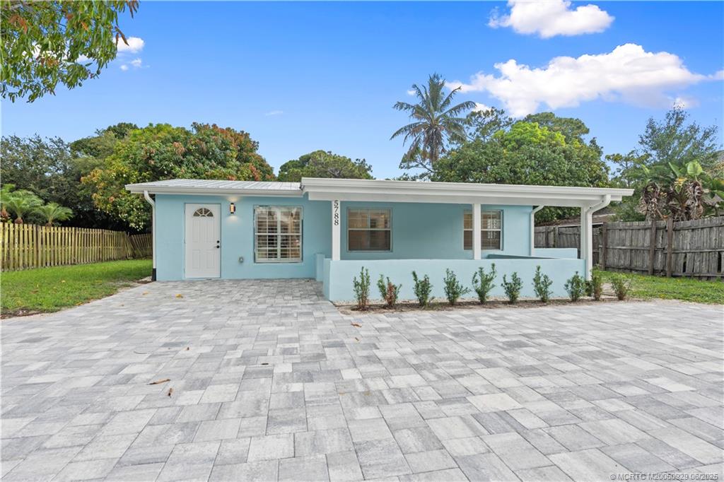 Stuart, Florida 34997, United States, 2 Bedrooms Bedrooms, ,1 BathroomBathrooms,Residential,Active,145624