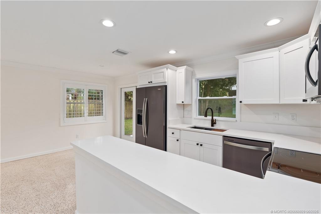 Stuart, Florida 34997, United States, 2 Bedrooms Bedrooms, ,1 BathroomBathrooms,Residential,Active,145624