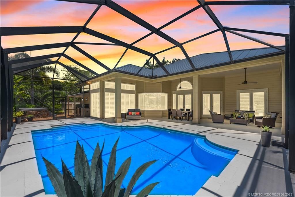 Photo of 1550 SW Saint Andrews Drive, Palm City, FL 34990 (MLS # M20040259)