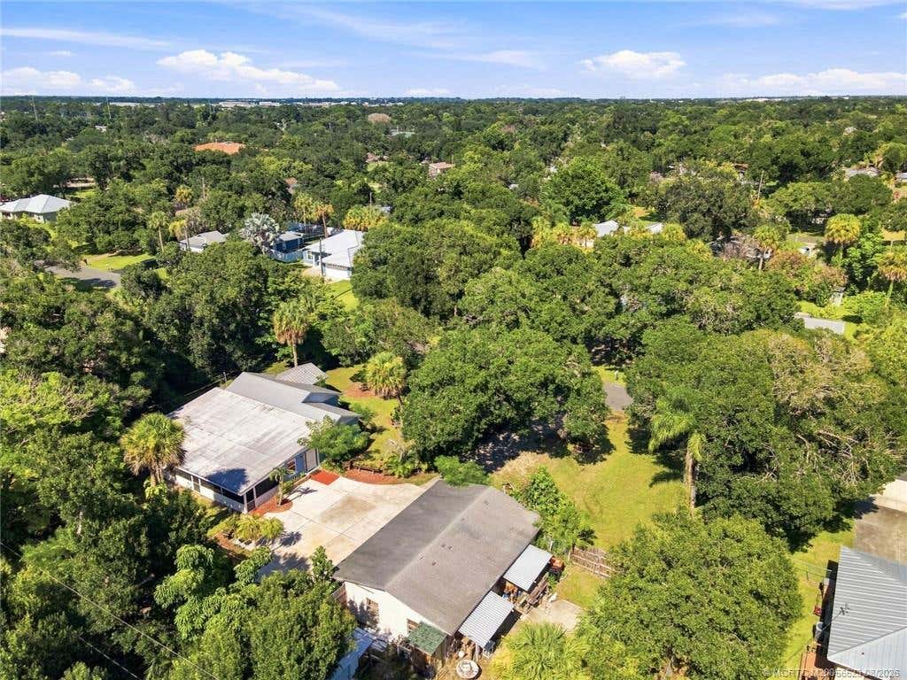 Photo of 1895 39th Avenue, Vero Beach, FL 32960 (MLS # M20056523)