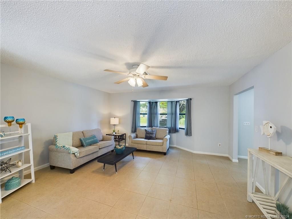 Photo of 1550 Damask Lane, Sebastian, FL 32958 (MLS # M20047046)