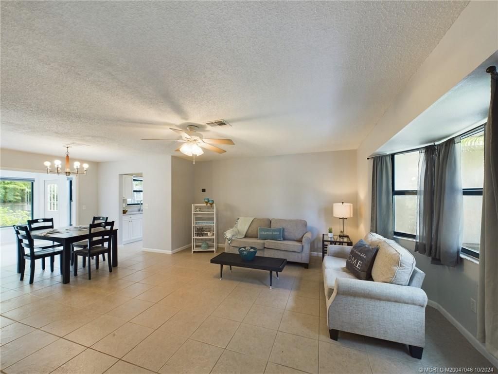 Photo of 1550 Damask Lane, Sebastian, FL 32958 (MLS # M20047046)