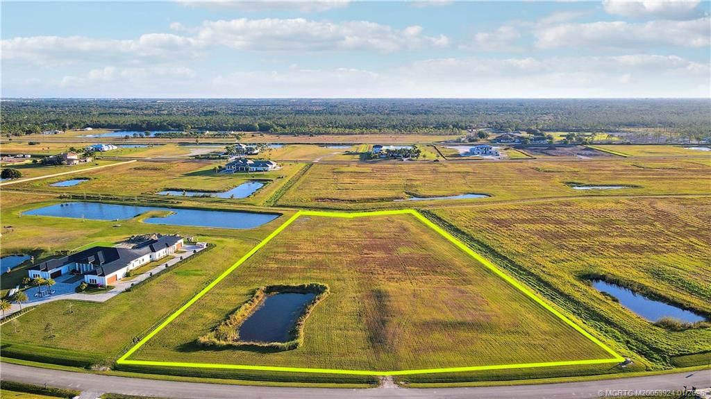 Photo of 6201 SW Saddlebrook Lane, Palm City, FL 34990 (MLS # M20053924)