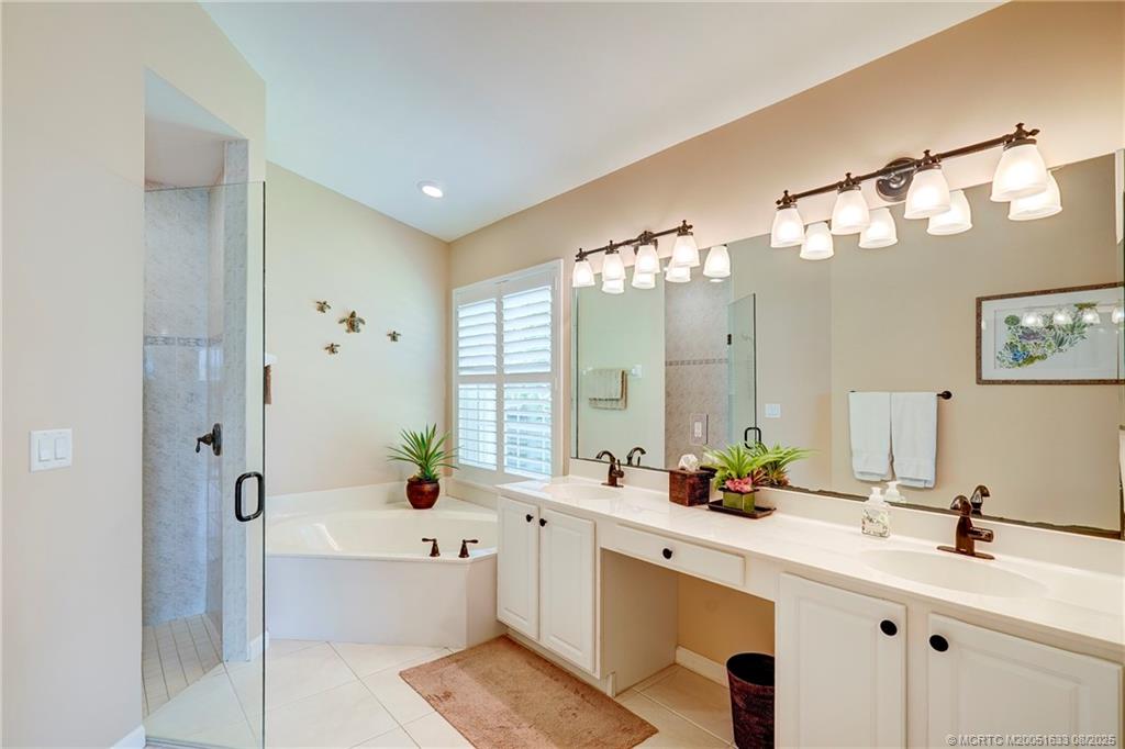 Vero Beach, Florida 32963, United States, 2 Bedrooms Bedrooms, ,3 BathroomsBathrooms,Residential,Active,184269