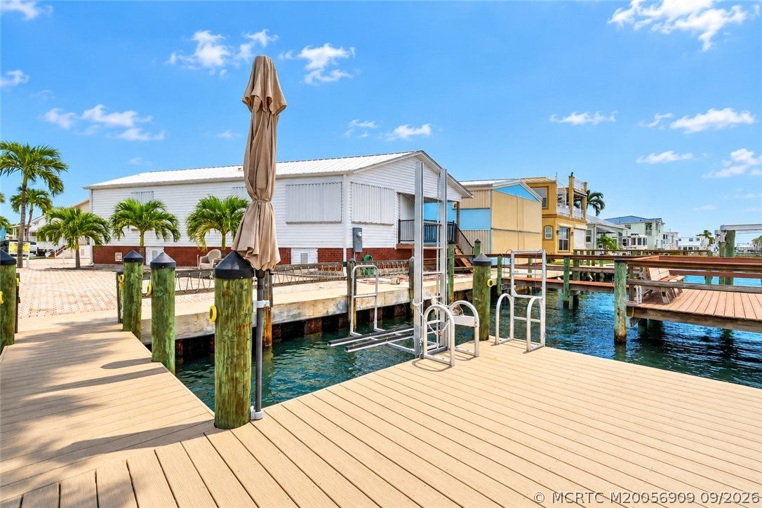 47 Nettles Boulevard