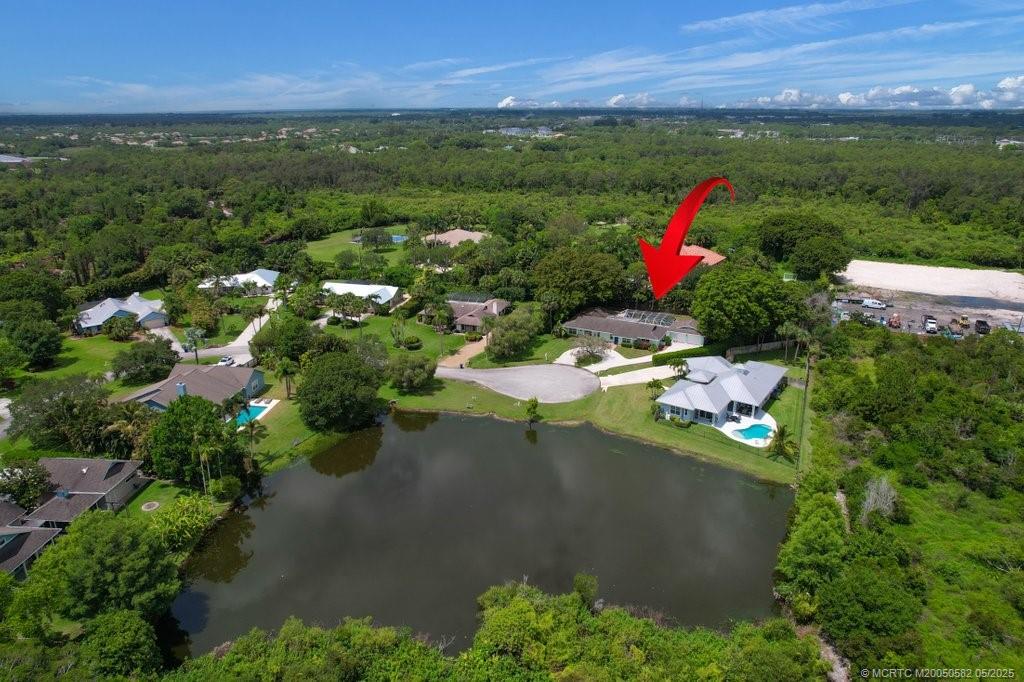 Photo of 1010 SE Buttonwood Circle, Stuart, FL 34997 (MLS # M20050582)