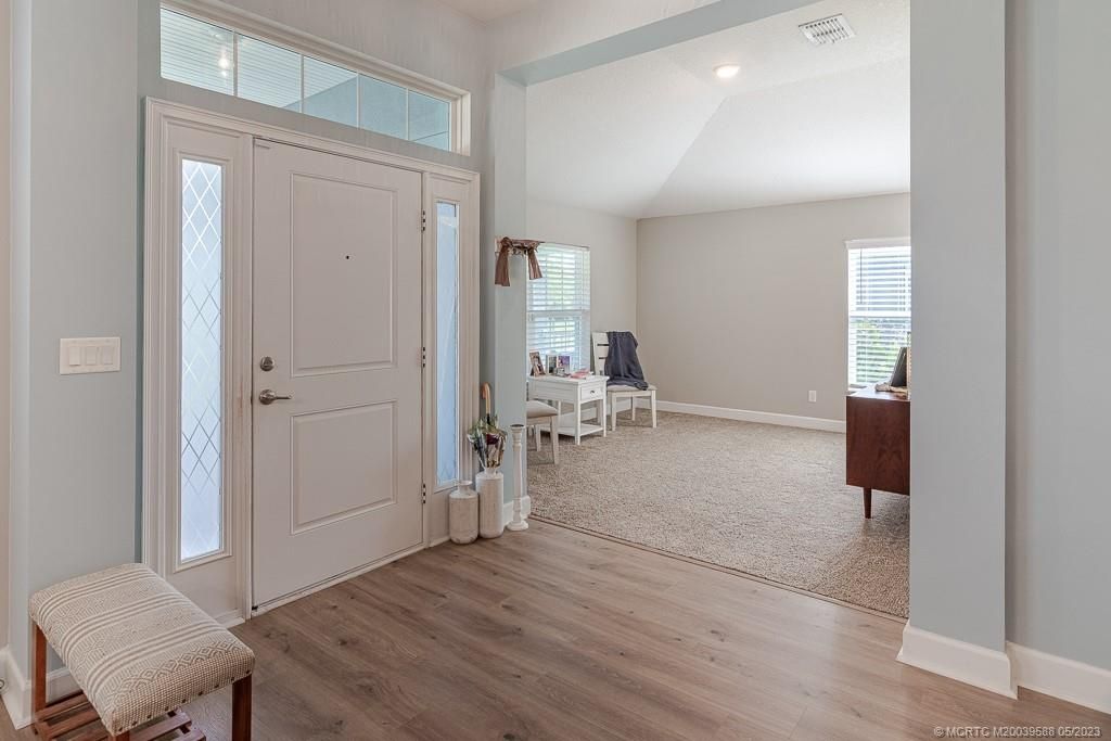 Photo of 412 SE Airview Avenue, Port Saint Lucie, FL 34984 (MLS # M20039588)