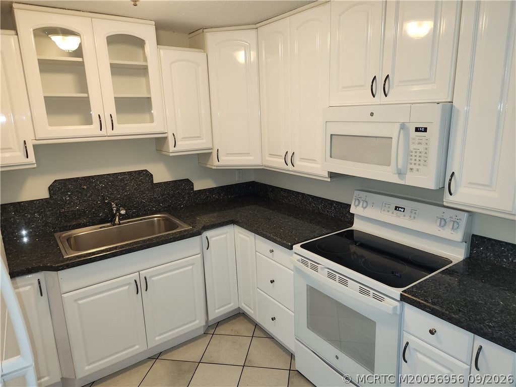 Photo of 4398 SE Hamilton Lane, Stuart, FL 34997 (MLS # M20056956)