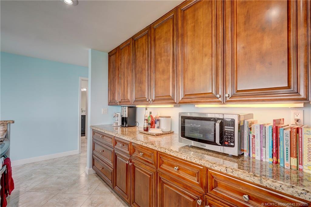 Stuart, Florida 34996, United States, 2 Bedrooms Bedrooms, ,2 BathroomsBathrooms,Residential,Coming Soon,96248