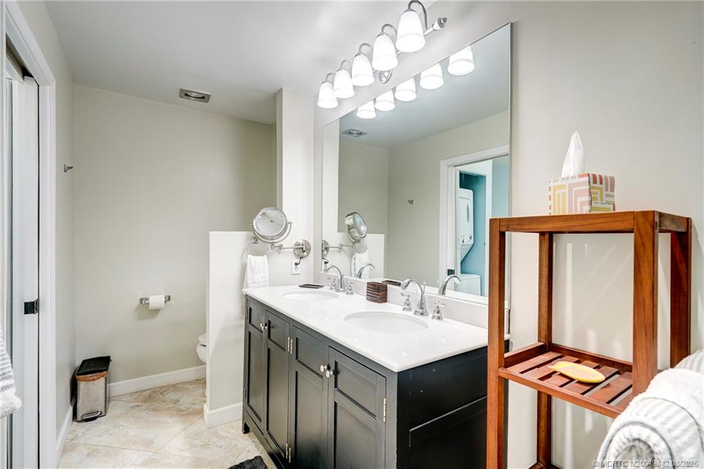 Stuart, Florida 34996, United States, 2 Bedrooms Bedrooms, ,2 BathroomsBathrooms,Residential,Coming Soon,96248