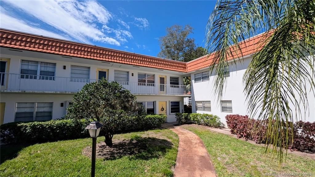 Photo of 1225 NW 21st Street #35-351, Stuart, FL 34994 (MLS # M20054927)