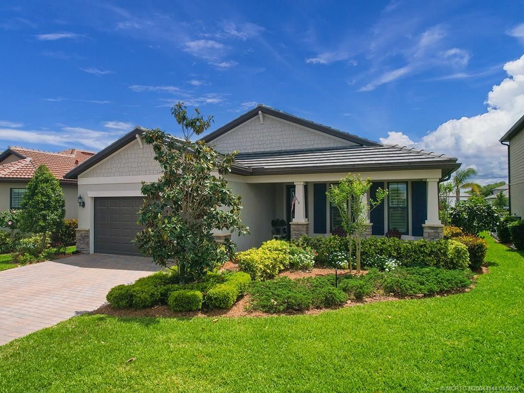 Photo of 720 SE Boboli Way, Port Saint Lucie, FL 34984 (MLS # M20044344)