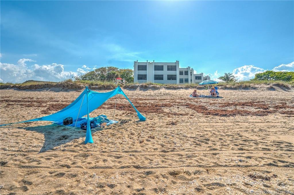 Stuart, Florida 34996, United States, 2 Bedrooms Bedrooms, ,2 BathroomsBathrooms,Residential,Active,31741