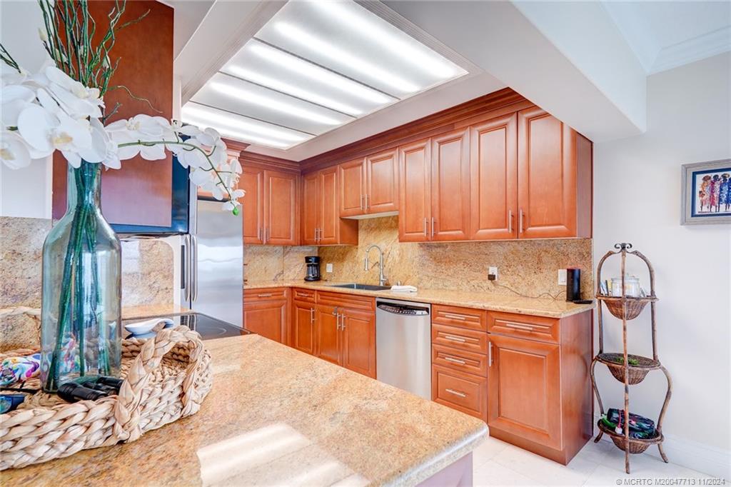 Stuart, Florida 34996, United States, 2 Bedrooms Bedrooms, ,2 BathroomsBathrooms,Residential,Active,31741