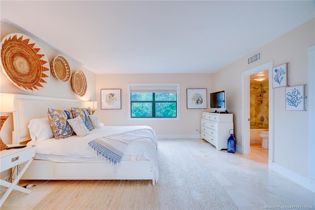 Stuart, Florida 34996, United States, 2 Bedrooms Bedrooms, ,2 BathroomsBathrooms,Residential,Active,31741