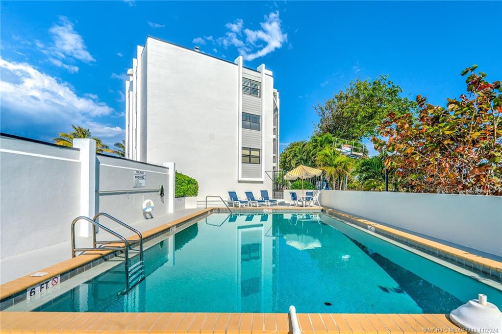 Stuart, Florida 34996, United States, 2 Bedrooms Bedrooms, ,2 BathroomsBathrooms,Residential,Active,31741