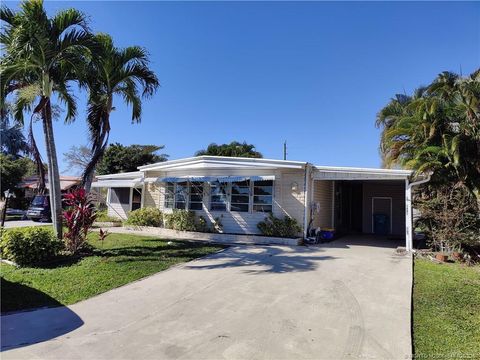 Photo of 8629 Crown Drive, Boynton Beach, FL 33436 (MLS # M20054545)