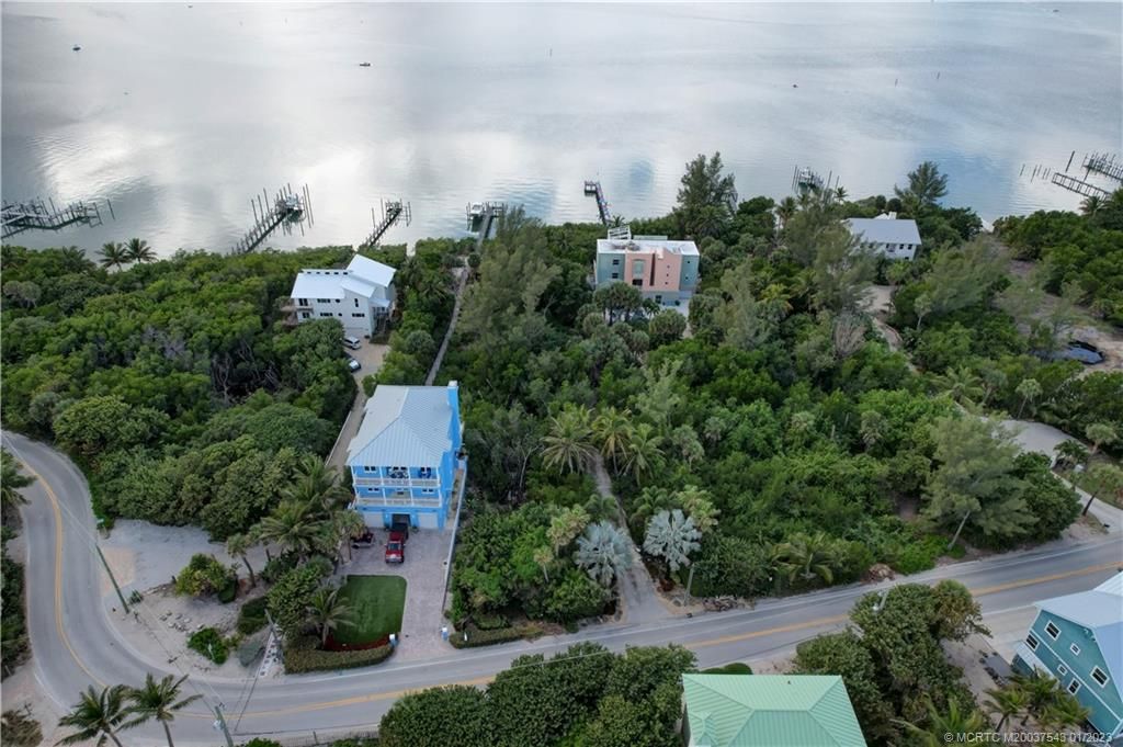 Photo of 1322 SE Macarthur Boulevard, Stuart, FL 34996 (MLS # M20037543)